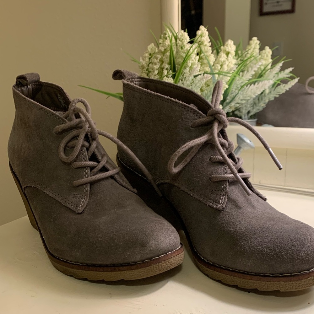 Wedge Boots